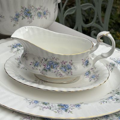 Соусник на подставке Royal Albert Blue Blossom 450 мл Англия