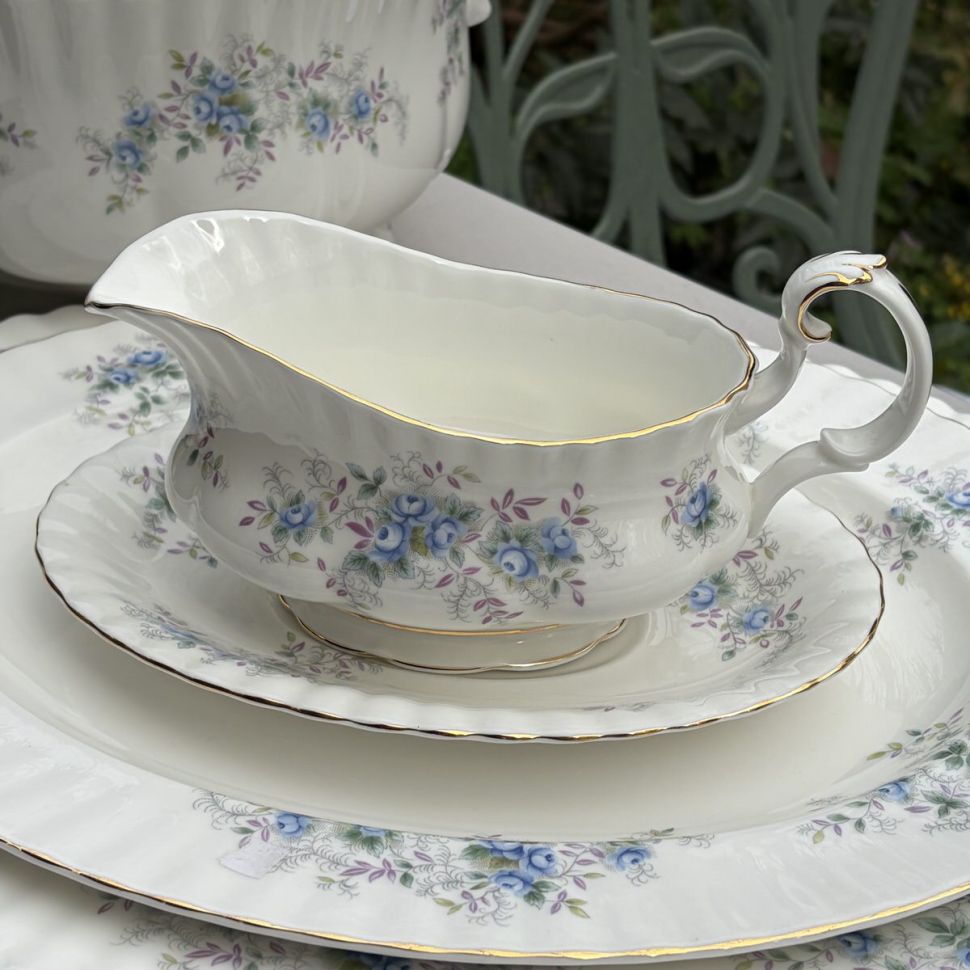 Соусник на подставке Royal Albert Blue Blossom 450 мл Англия