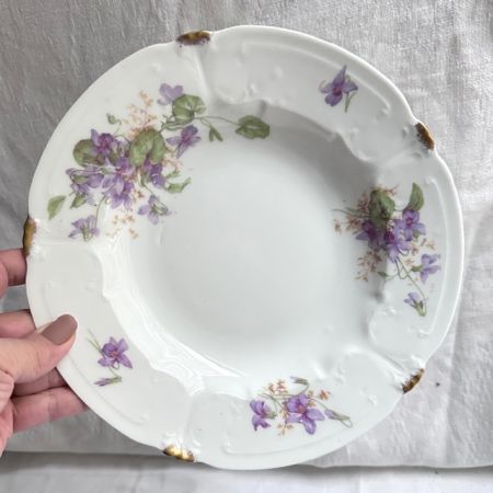 Тарелка глубокая Limoges Фиалка 24 см фарфор 1899 гг. Франция