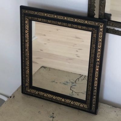 Зеркало старинное в чёрной резной раме 