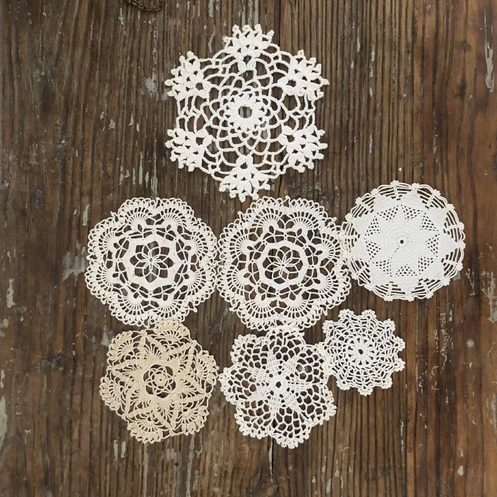 Салфетка кружевная, набор из 7 шт.