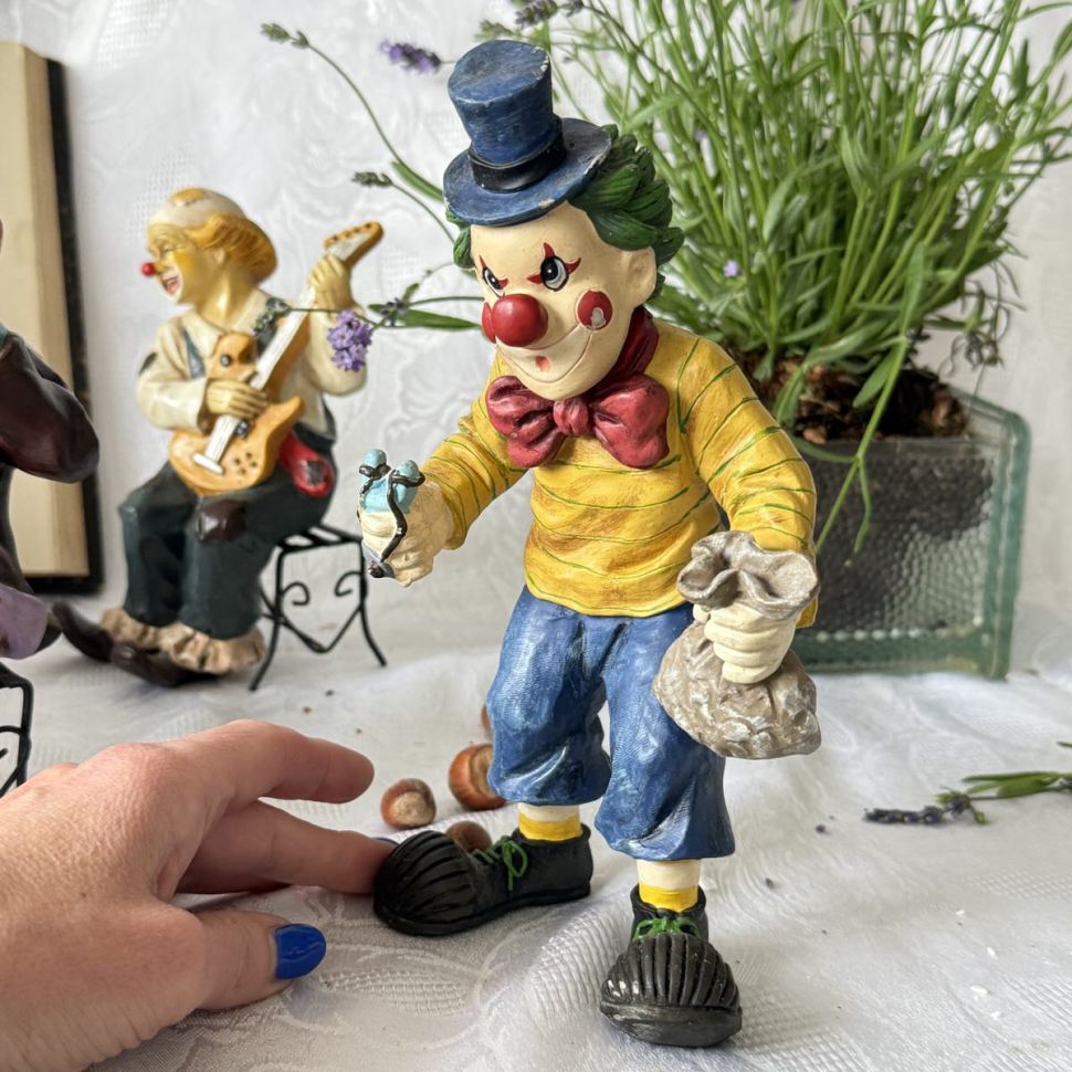Статуэтка фигурка Клоун с рогаткой Gilde 22 см Германия 1970-е г.г.