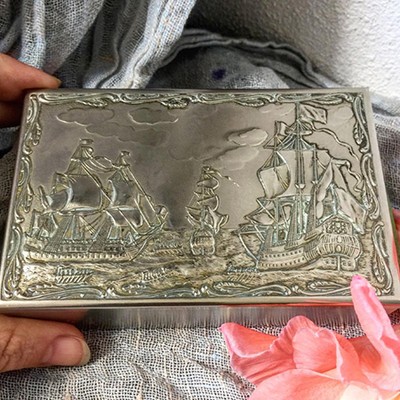 Шкатулка портсигар Фрегаты чеканка