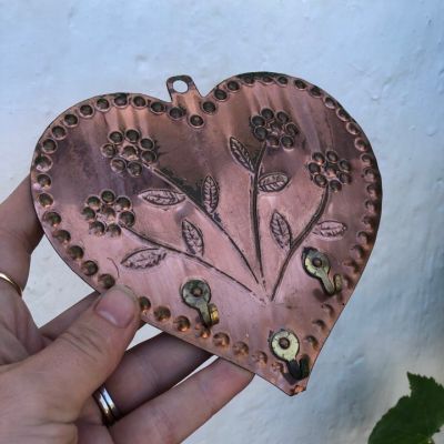 Крючок медный Сердце