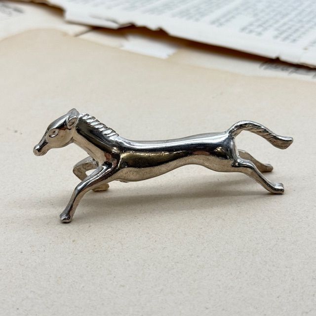 Подставка под приборы порт-куто Лошадь 8 см