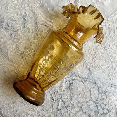 Ваза Ландыши 19 см цветное стекло Франция начало 20 в.