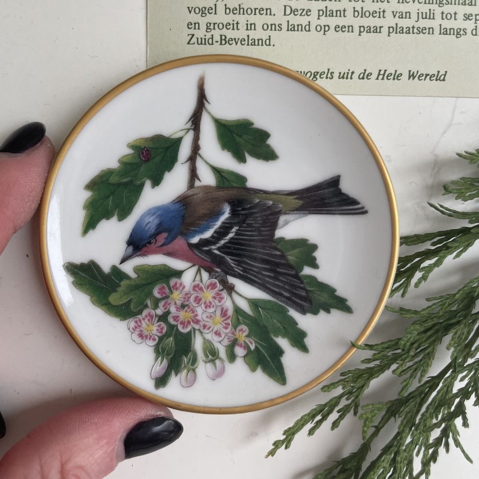 Тарелка 8 см Franklin Songbirds 1981 Chaffinch