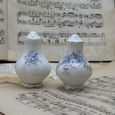 Солонка перечница набор 2 предмета Royal Albert Blue Blossom Англия