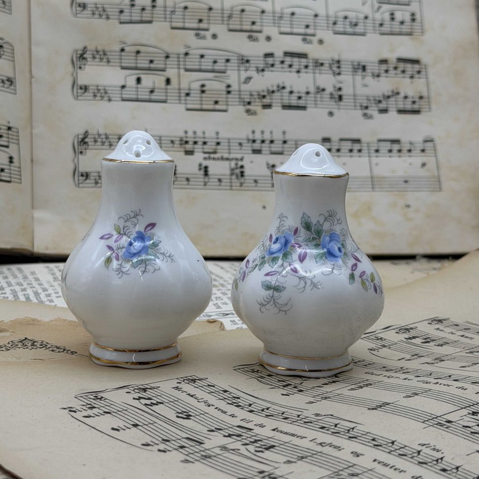 Солонка перечница набор 2 предмета Royal Albert Blue Blossom Англия