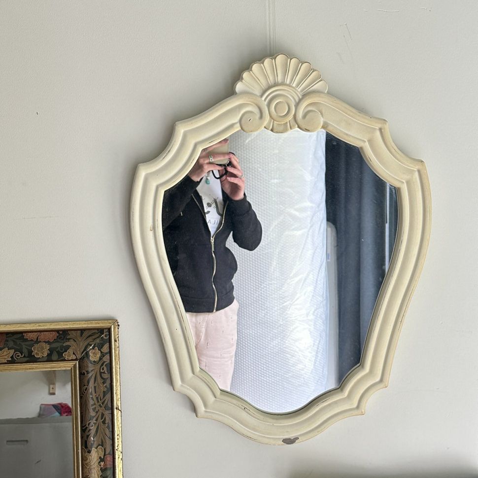 Зеркало в деревянной раме 45х60 см Германия