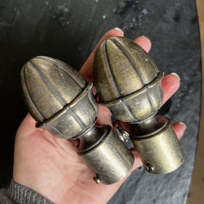 Наконечник для карниза