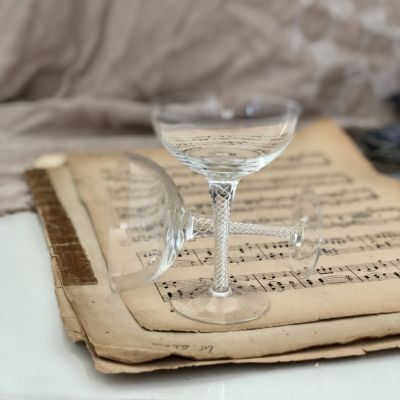 Рюмка креманка, ножка-спираль