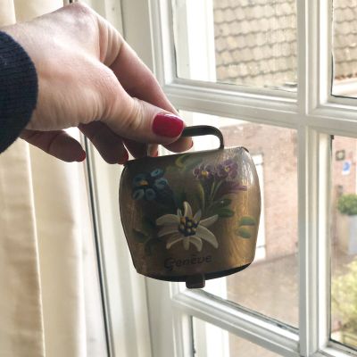 Колокол для теленка с росписью