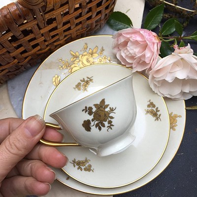 Кофейная тройка белое с золотом и розой