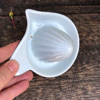 Соковыжималка фарфоровая