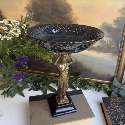 Фруктовница Афродита с чашей 25 см фарфор латунь