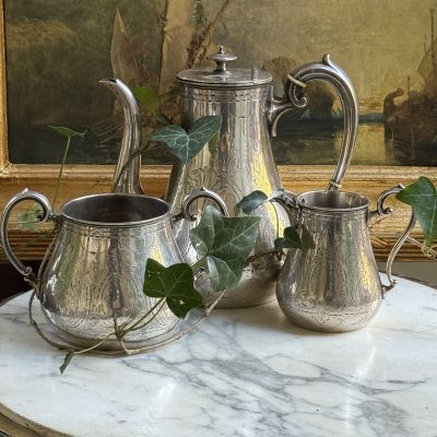 Кофейник сахарница молочник набор 3 предмета штихтельная гравировка серебрение