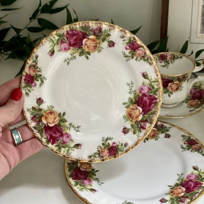 Тарелка для хлеба Royal Albert Old Country Rose 16 см Англия