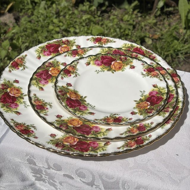 Тарелка для хлеба Royal Albert Old Country Rose 16 см Англия