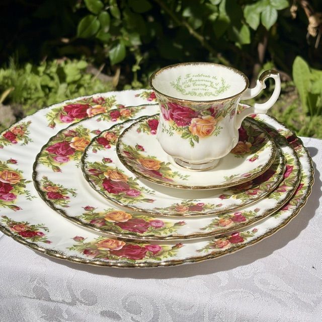 Тарелка для хлеба Royal Albert Old Country Rose 16 см Англия