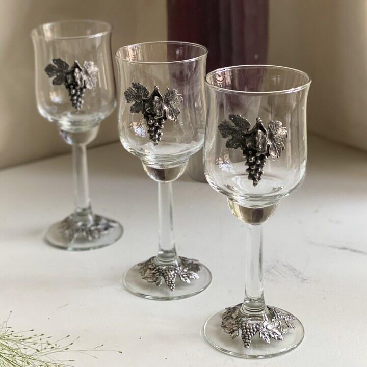 Бокал 200 мл накладки Виноград мельхиор