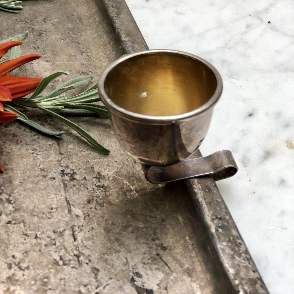 Сусник прищепка на тарелку