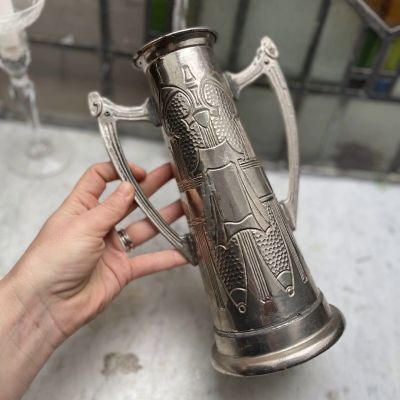 Кувшин ваза металл (окисление, течет)