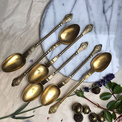 Ложка чайная латунная с медальоном лица