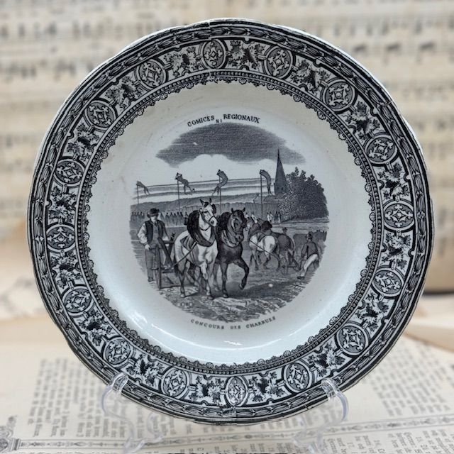 Тарелка Gien Comices Regionaux Конкурс плугов 20 см Франция