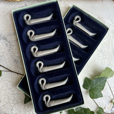 Подставка под приборы порт-куто Лебедь олово