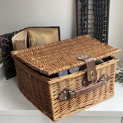 Корзина для пикника с набором посуды