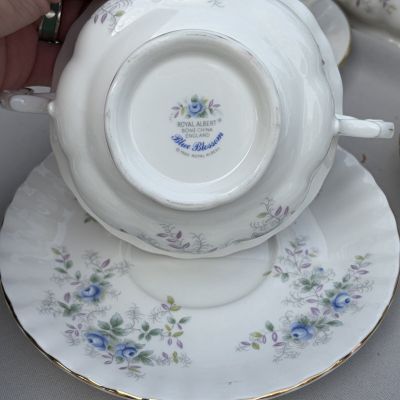 Бульонная пара Royal Albert Blue Blossom 280 мл Англия 