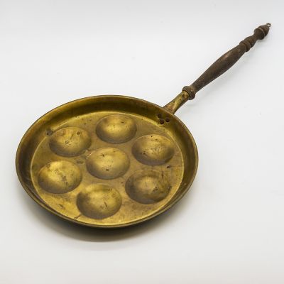 Сковорода для пончиков медь с деревянной ручкой