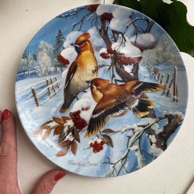 Тарелка номерная 20 см Hutschenreuther 1993 Vogel im Winter Seidenswaenze im Beerenstrauch