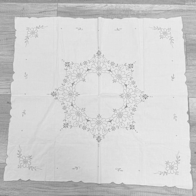 Cкатерть 84х82 см вышивка ришелье хлопок