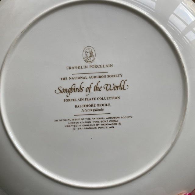 Тарелка Franklin Porcelain Wedgwood Songbirds of the World Songbirds Baltimore Oriole 1977 г. 28 см