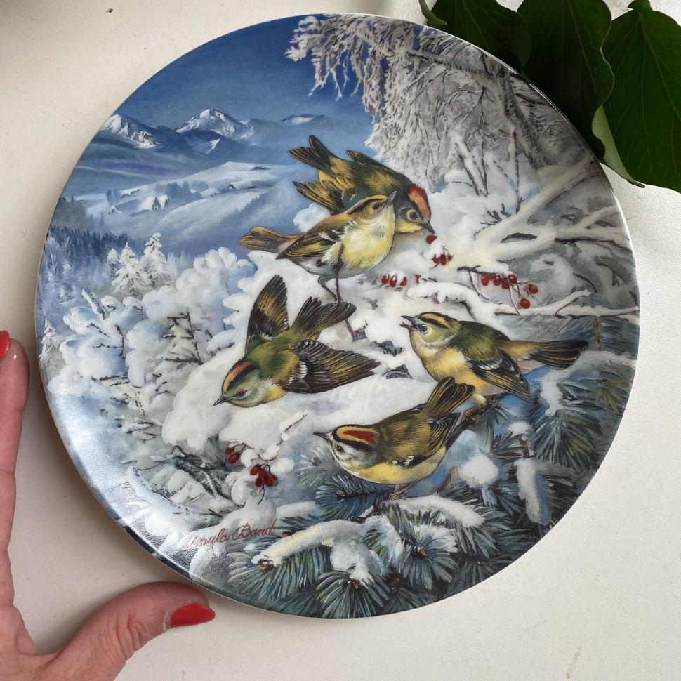 Тарелка номерная 20 см Hutschenreuther 1992 Vogel im Winter Wintergoldhaenchen am Waldrand