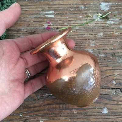 Ваза медная малая