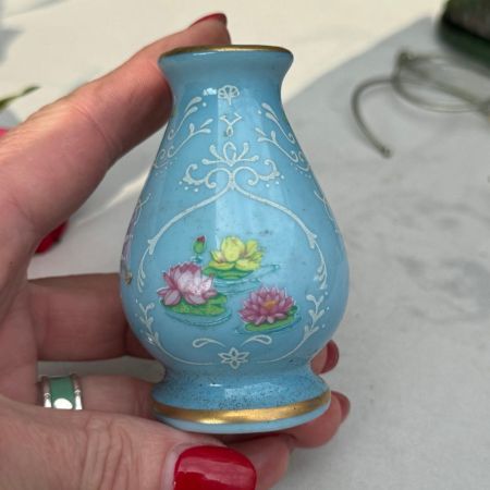 Ваза мини Franklin Fine Porcelain July 8 см фарфор 1982 г.