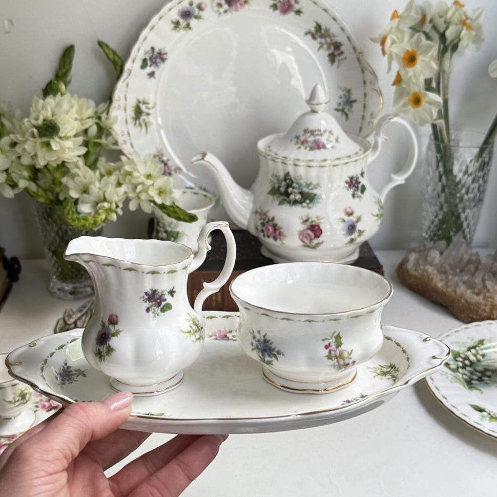 Молочник сахарница блюдо Royal Albert 12 месяцев Англия набор 3 предмета