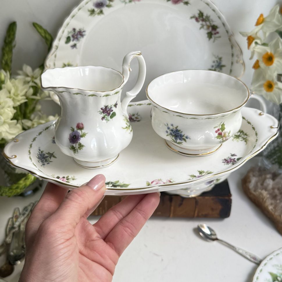 Молочник сахарница блюдо Royal Albert 12 месяцев Англия набор 3 предмета