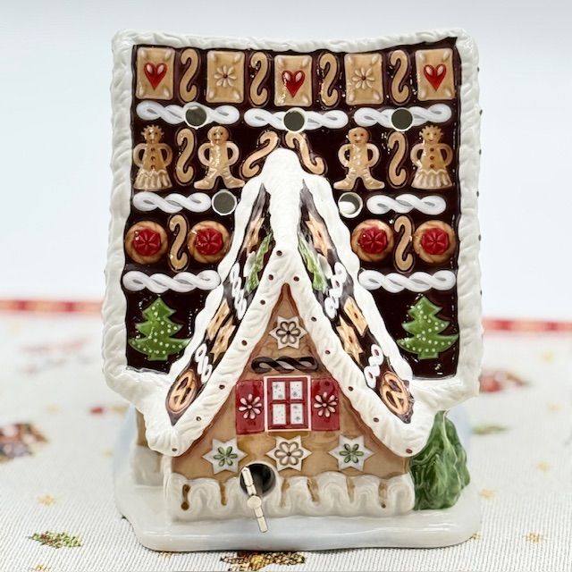 Подсвечник музыкальный ВиллеройБох Christmas Toy's Пряничный домик 16 см Германия 