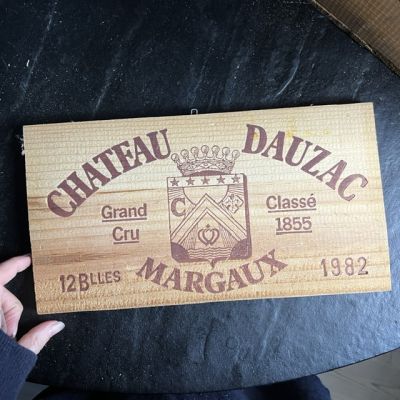 Доска фронтальная от винного ящика 17х31 см 1982 Dauzac