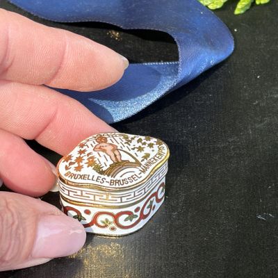 Шкатулка таблетница 3,5 см эмаль