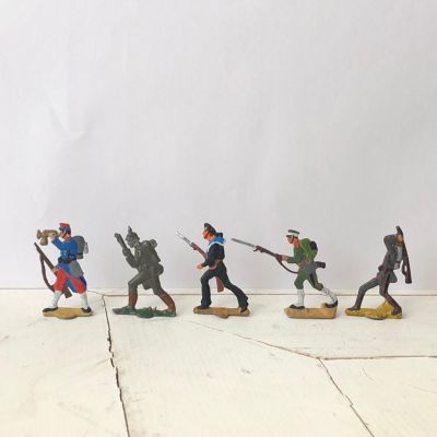 Набор солдатиков №9