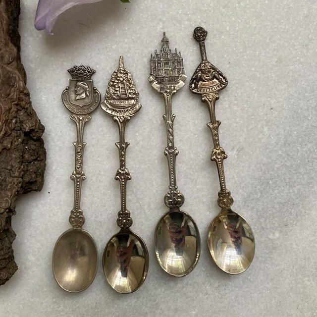 Ложка округлая набор 4 шт. оригинальные символы навершия