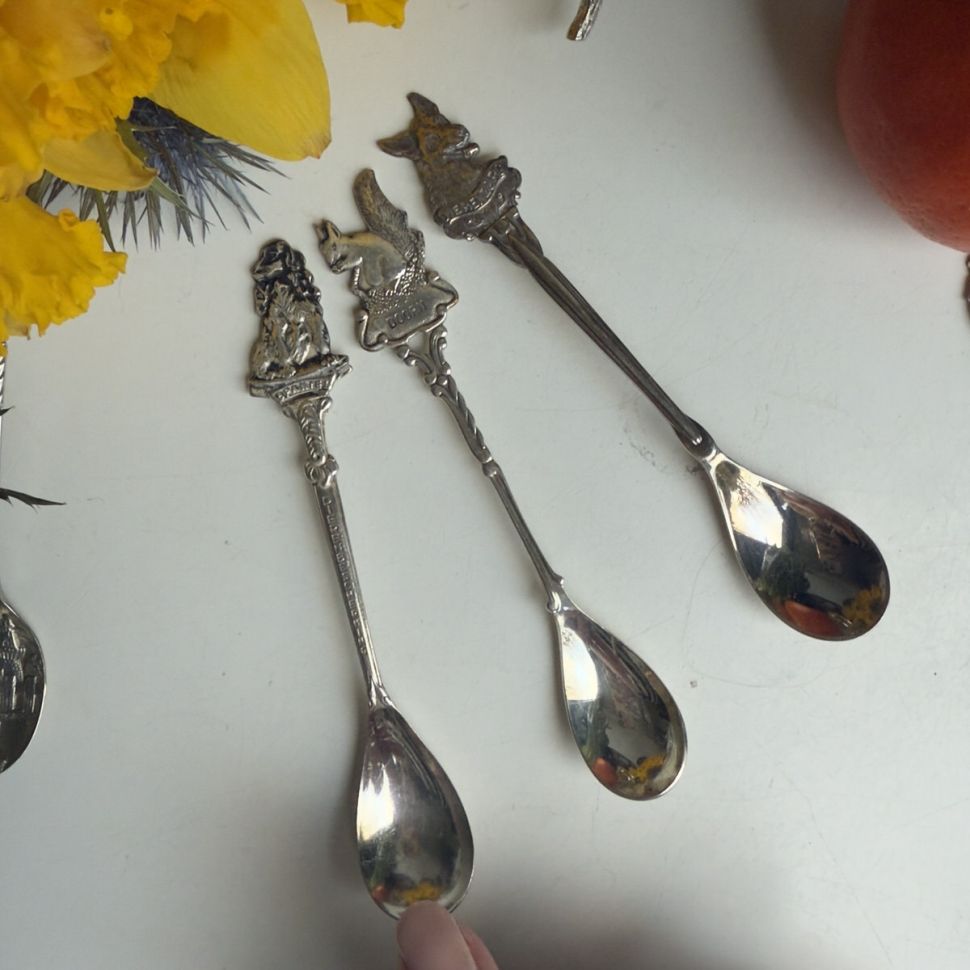 Ложка кофейная Собака 13 см серебрение 90 Голландия