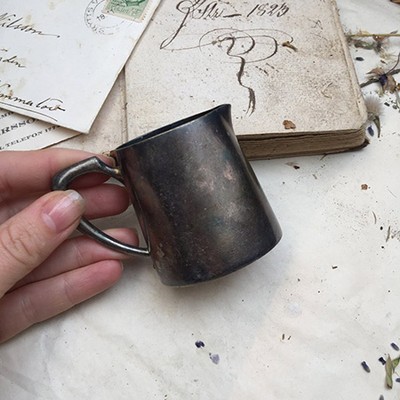 Молочник мельхиор