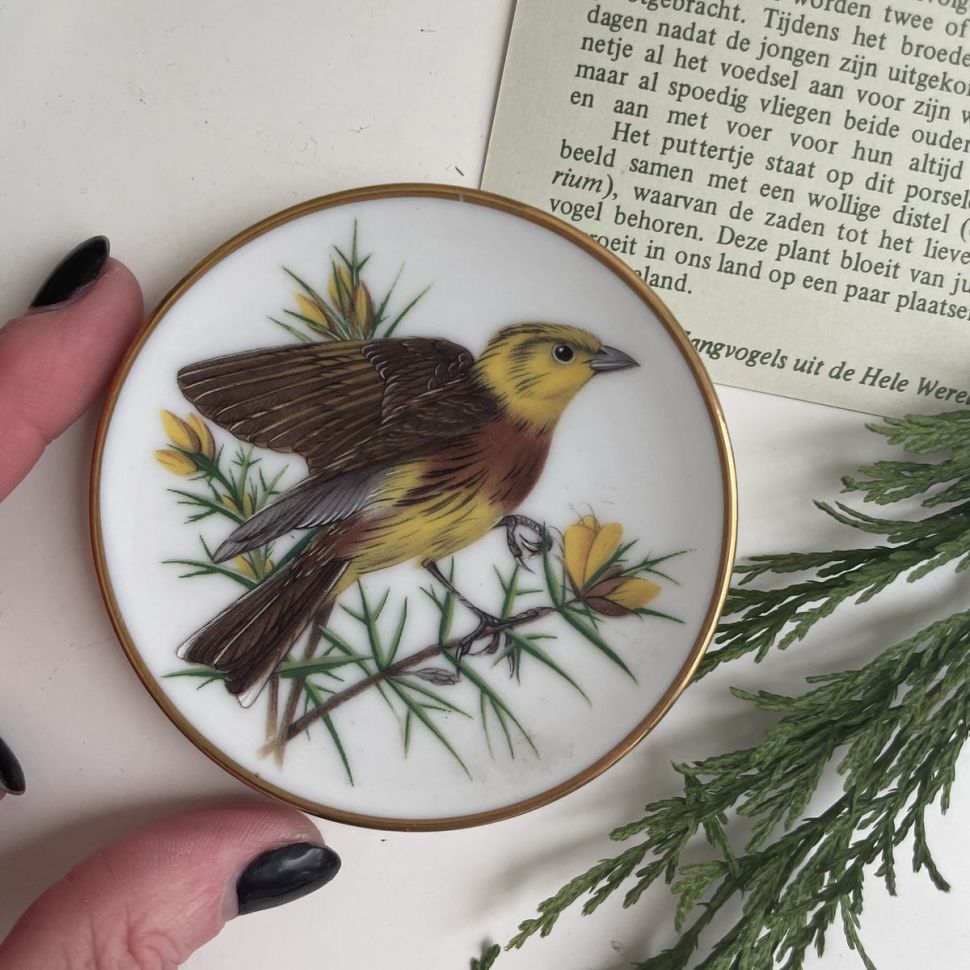 Тарелка 8 см Franklin Songbirds 1981 Yellowhammer