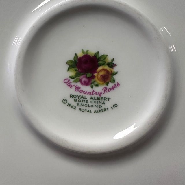 Кофейная пара 125 мл Royal Albert Old Country Roses Англия